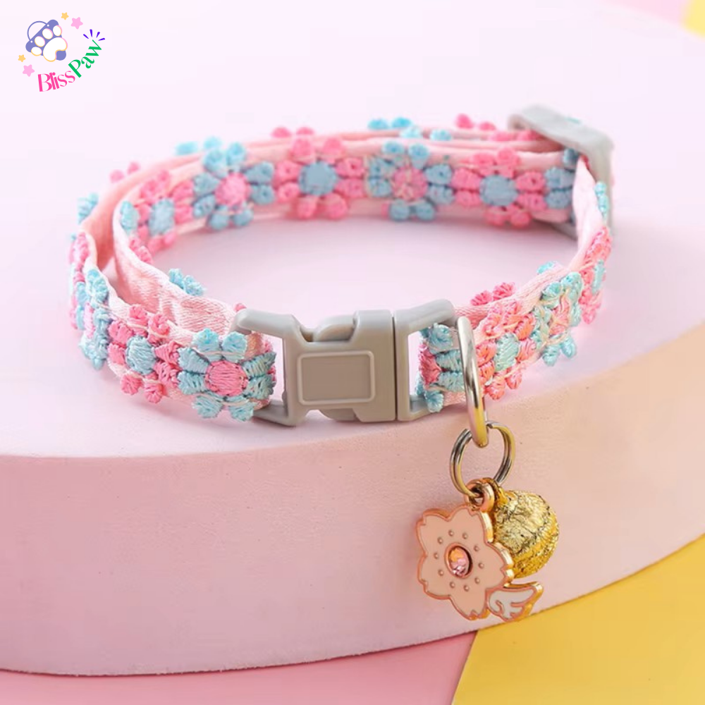 Fashion Lace Flower Pet Collar with Bell