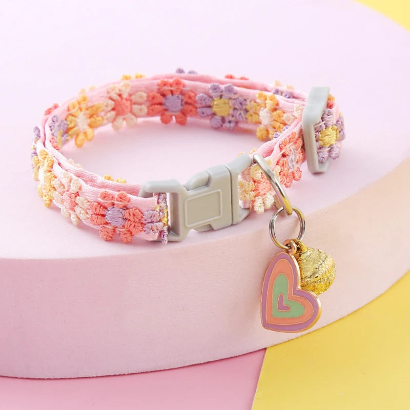 Fashion Lace Flower Pet Collar with Bell